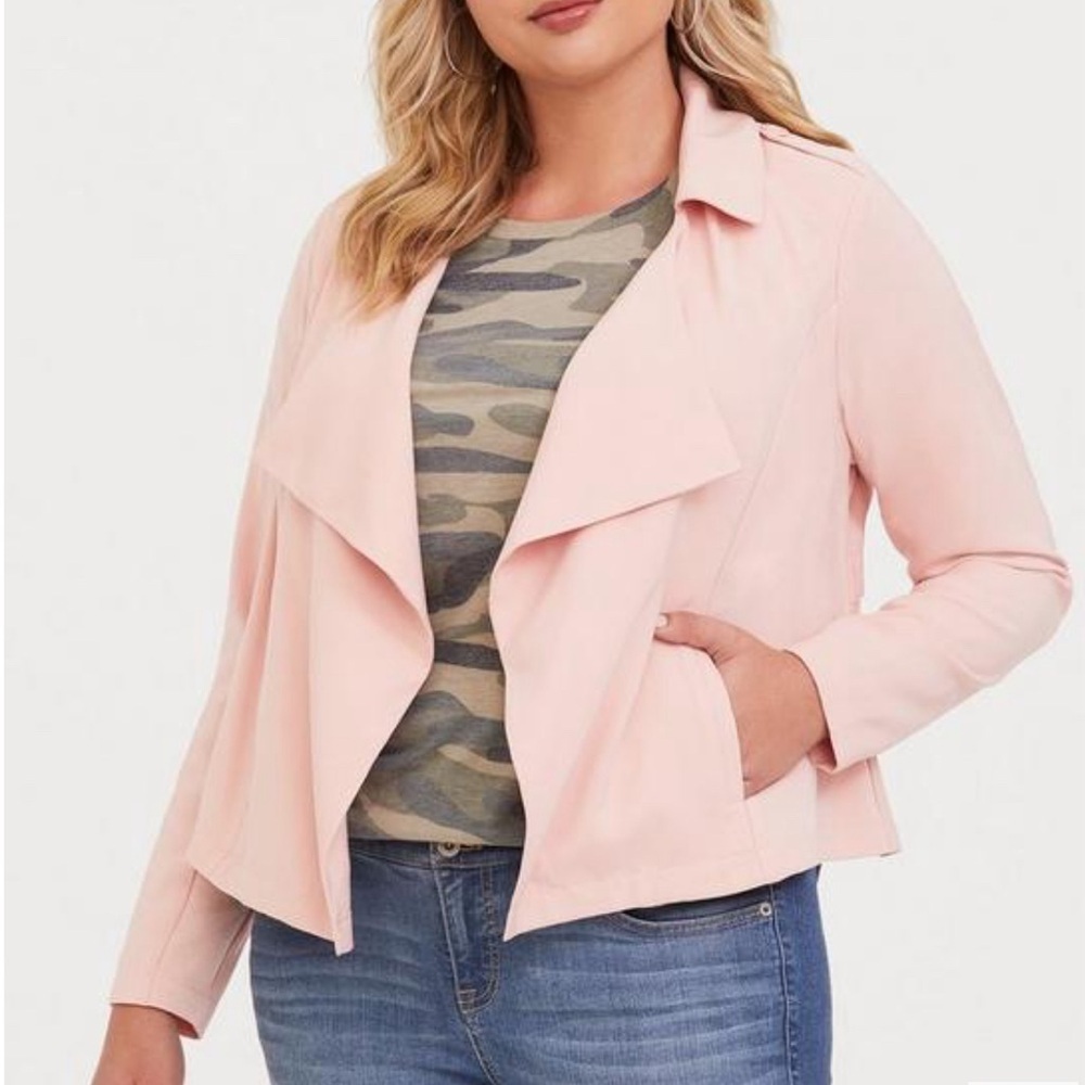 Torrid Cream Blush Twill Drape Front Soft Lightweight Jacket size 4X